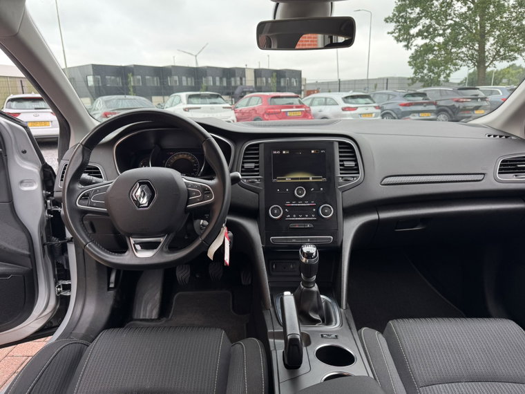 Vehicle Image 26