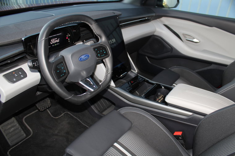 Vehicle Image 30
