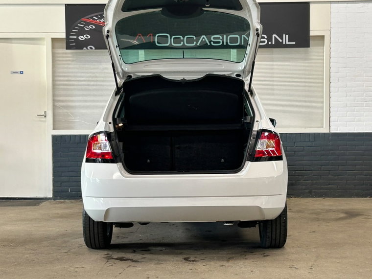 Vehicle Image 23