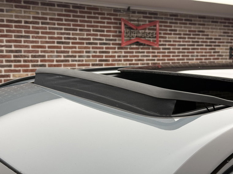 Vehicle Image 35