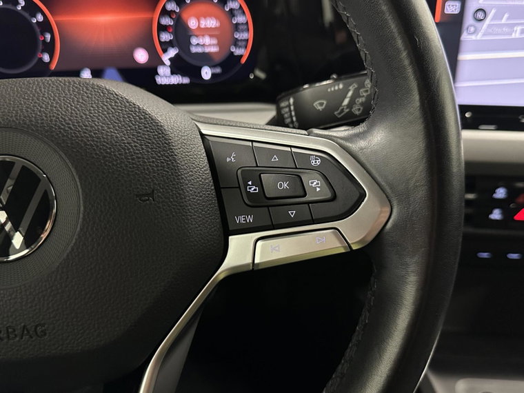 Vehicle Image 24