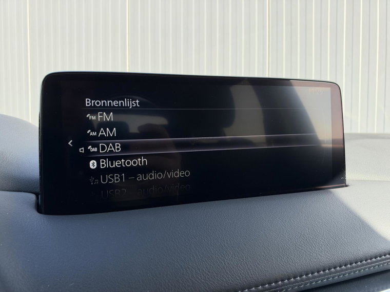 Vehicle Image 27