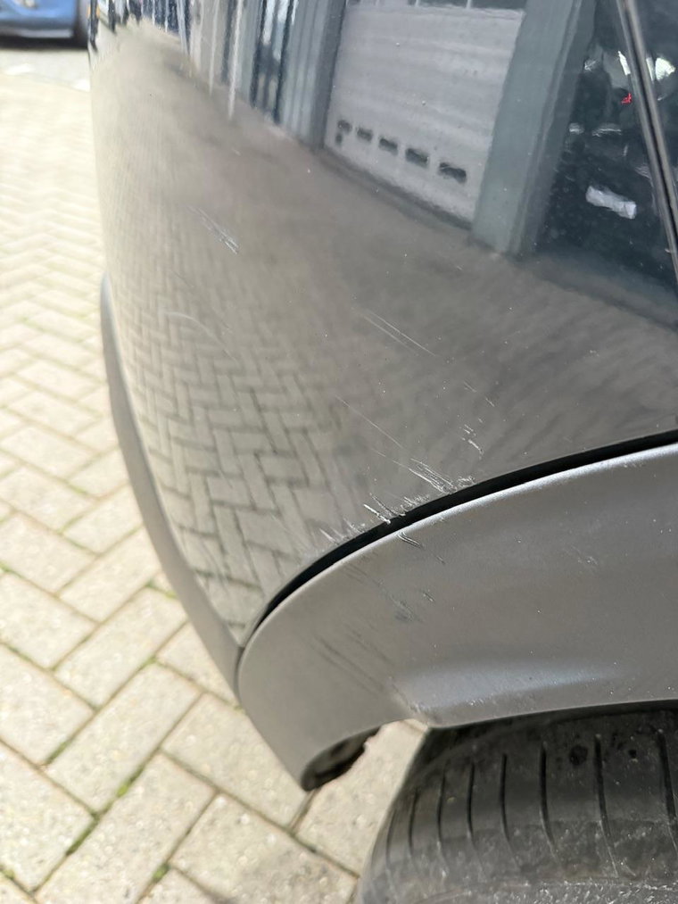 Vehicle Image 36