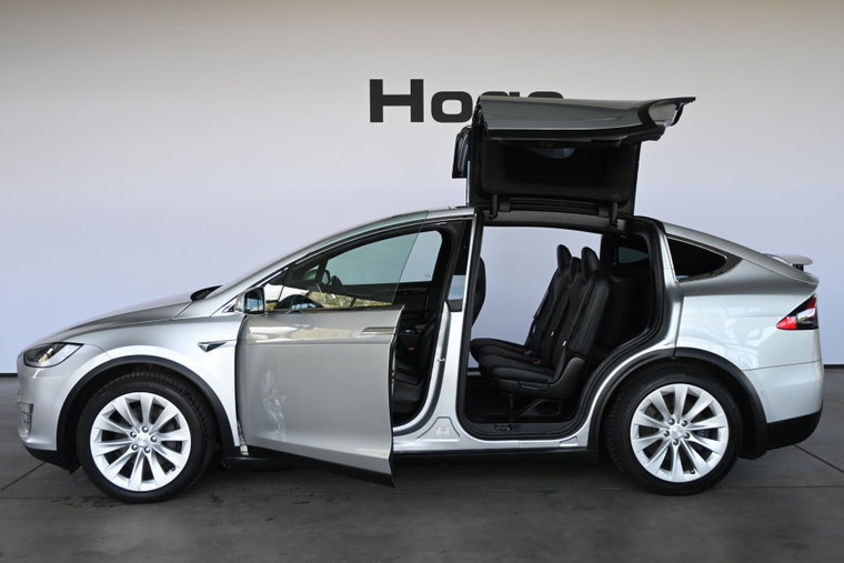 Vehicle Image 21