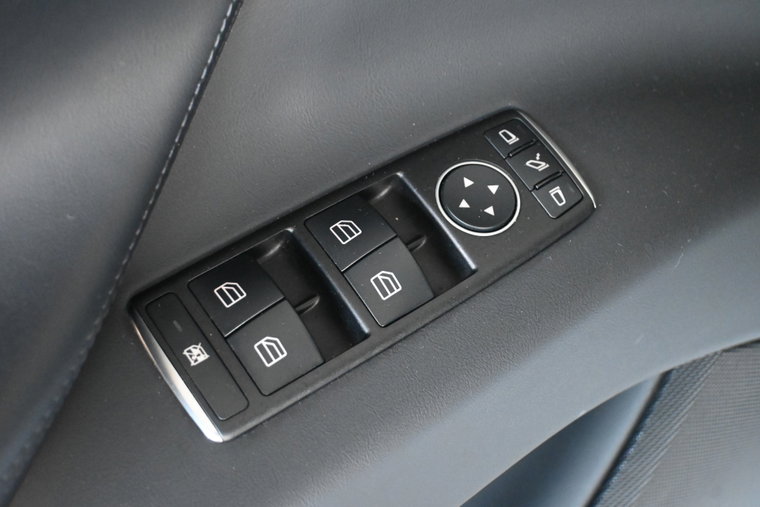 Vehicle Image 39