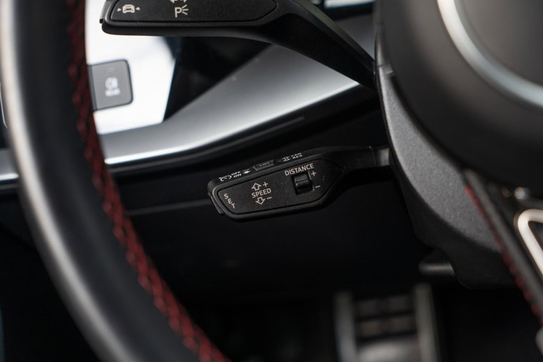 Vehicle Image 37