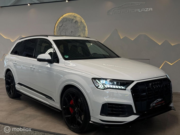 Vehicle Image 6