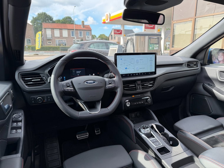 Vehicle Image 23