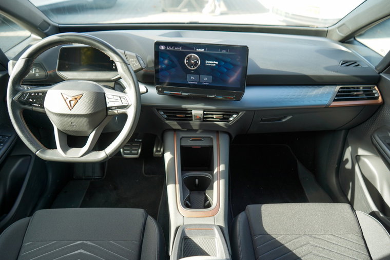 Vehicle Image 19