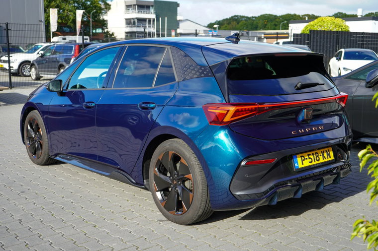 Vehicle Image 37