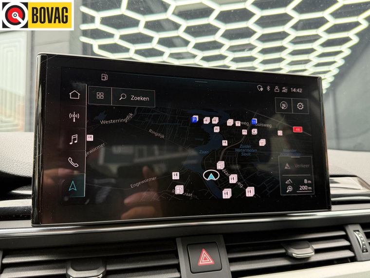 Vehicle Image 30