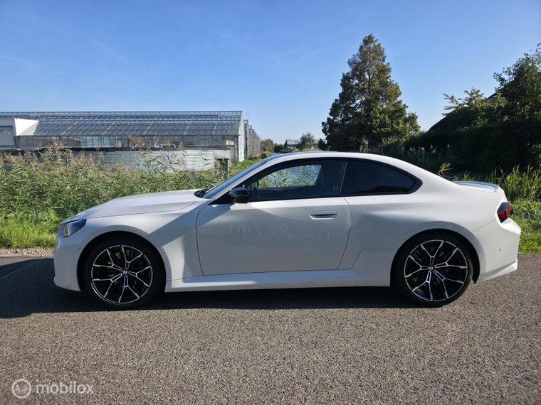 Vehicle Image 38