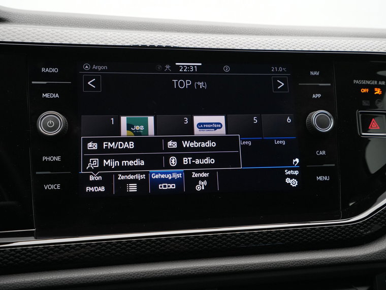 Vehicle Image 22