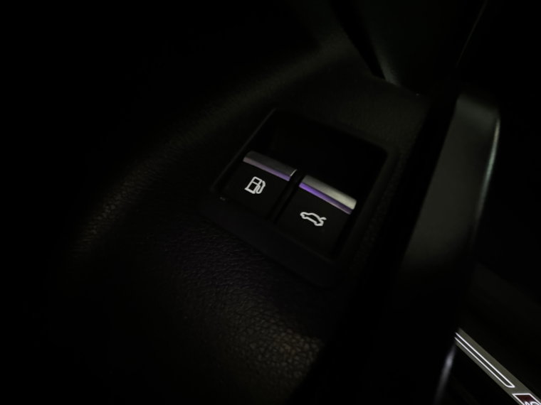 Vehicle Image 26