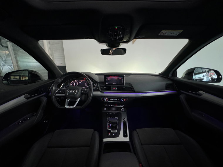 Vehicle Image 30