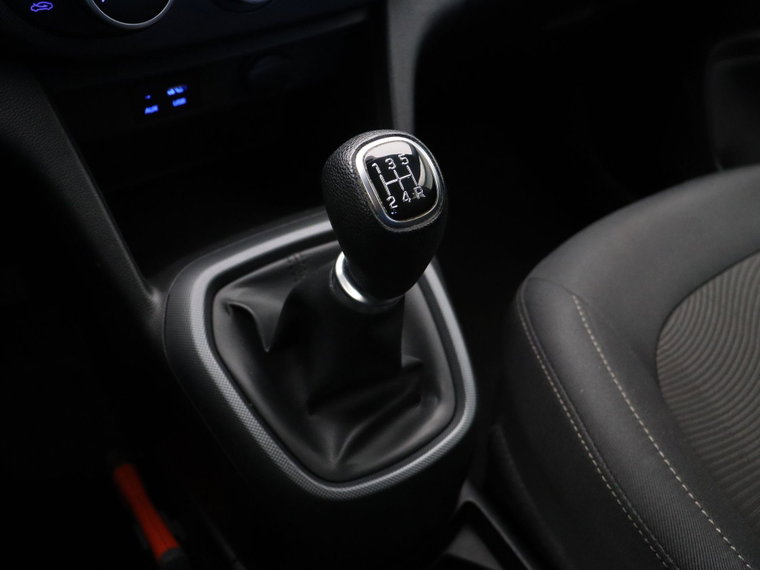 Vehicle Image 28