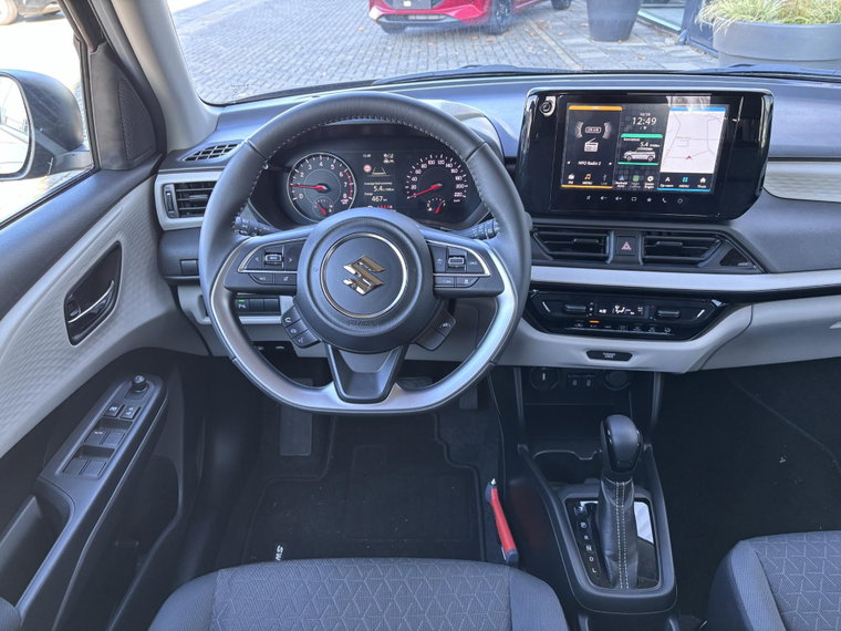 Vehicle Image 14