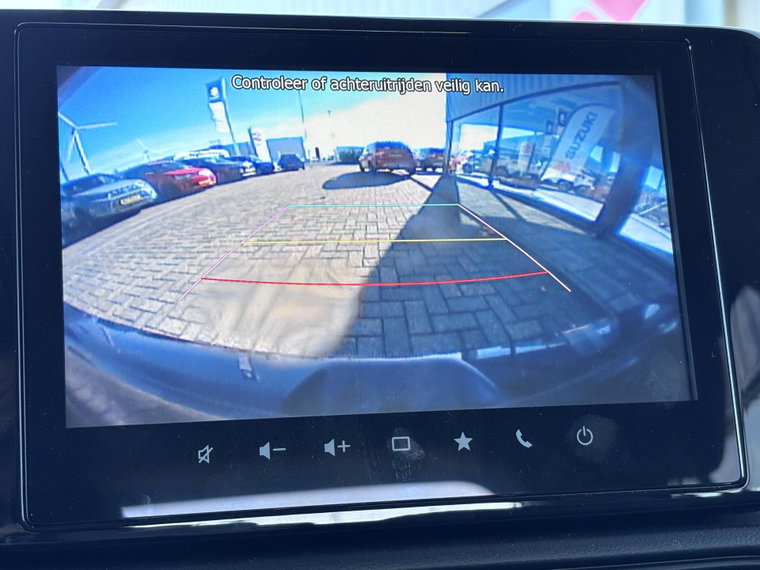 Vehicle Image 17