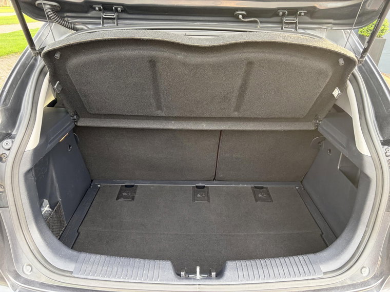 Vehicle Image 38