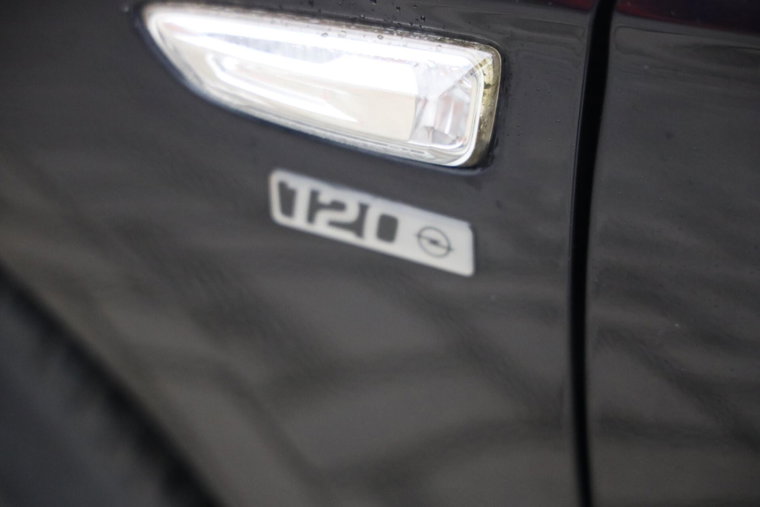 Vehicle Image 16