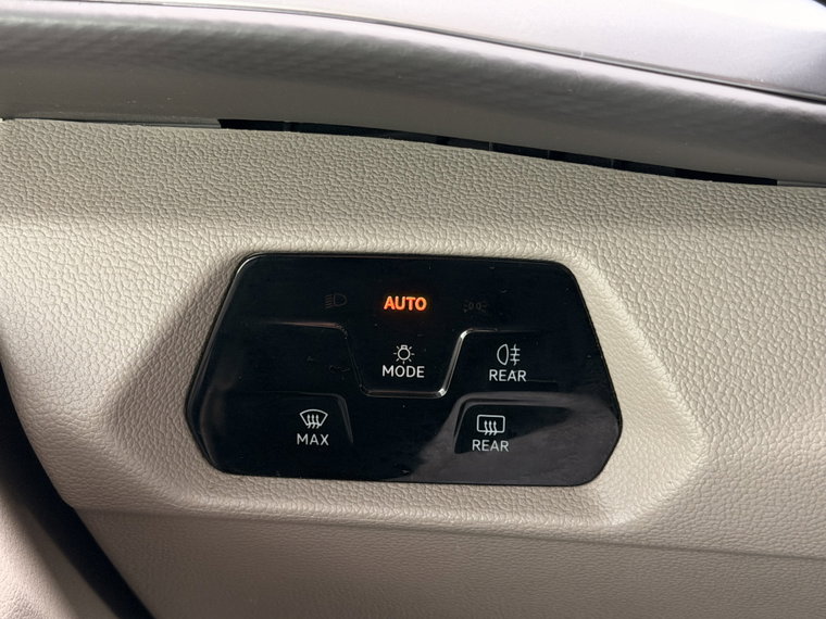 Vehicle Image 45