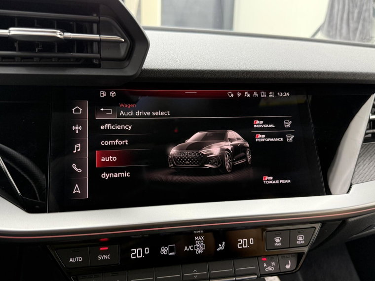 Vehicle Image 33
