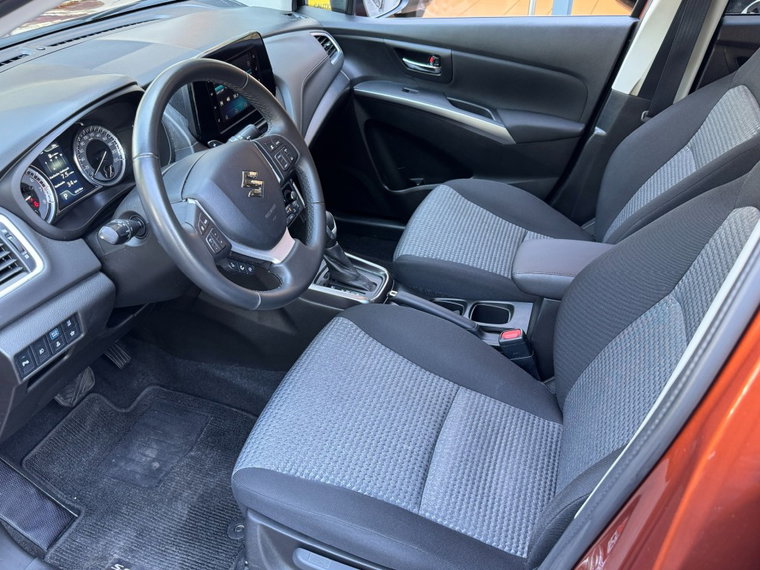 Vehicle Image 19