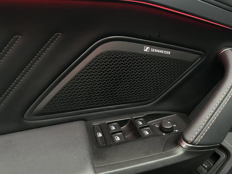 Vehicle Image 23