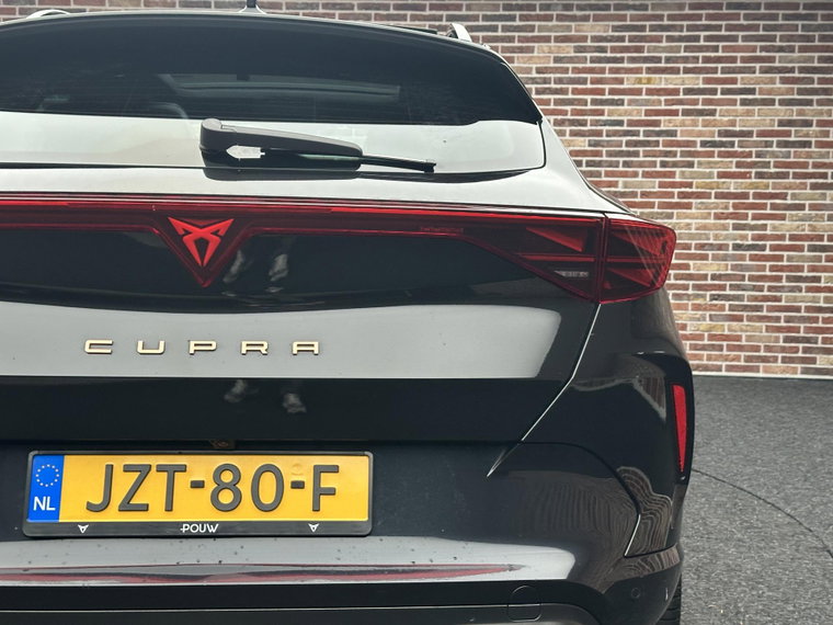 Vehicle Image 28