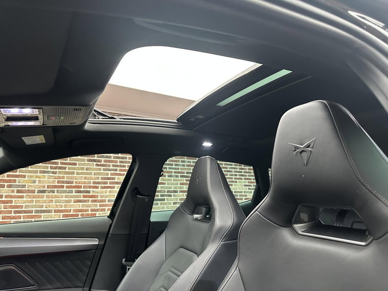 Vehicle Image 38