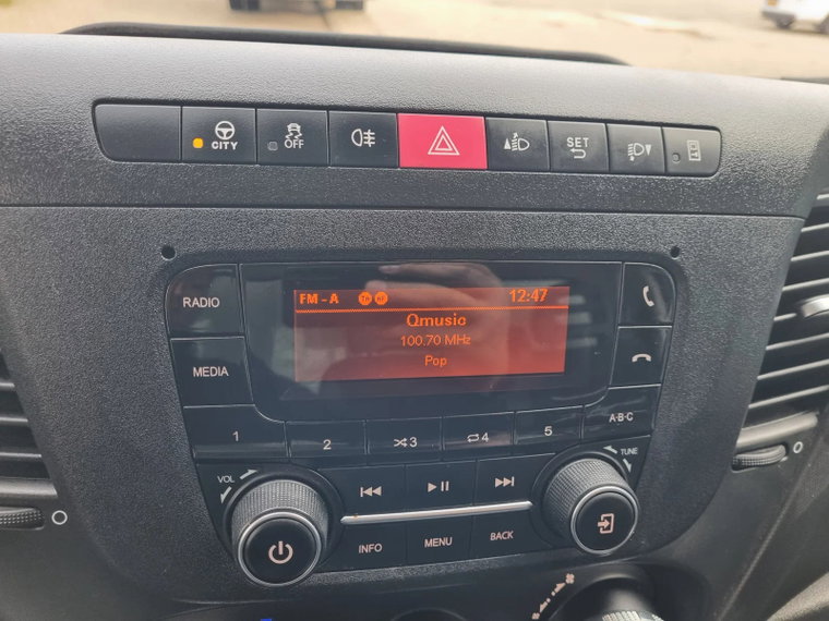 Vehicle Image 28