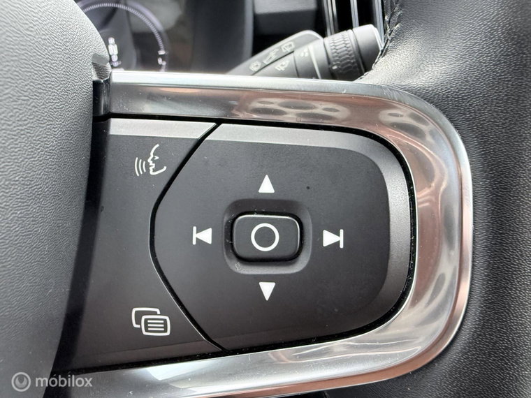 Vehicle Image 45