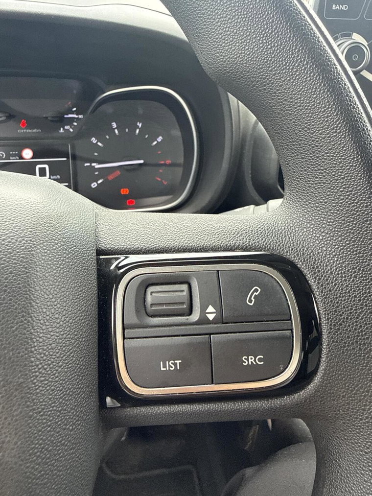 Vehicle Image 35