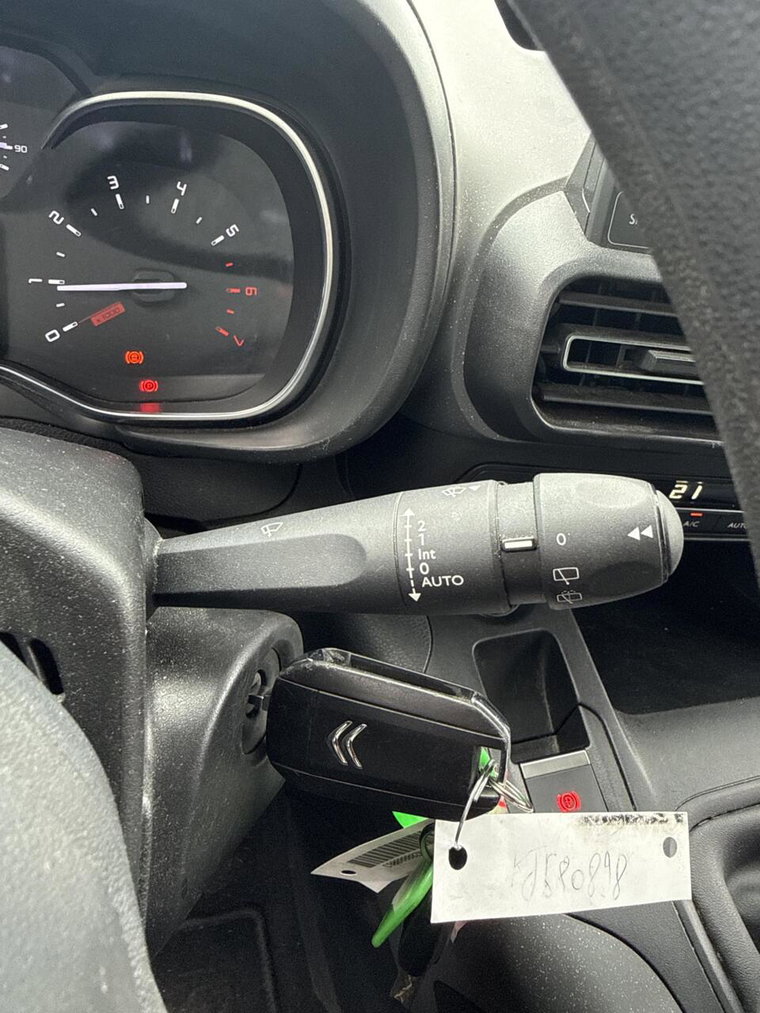 Vehicle Image 37