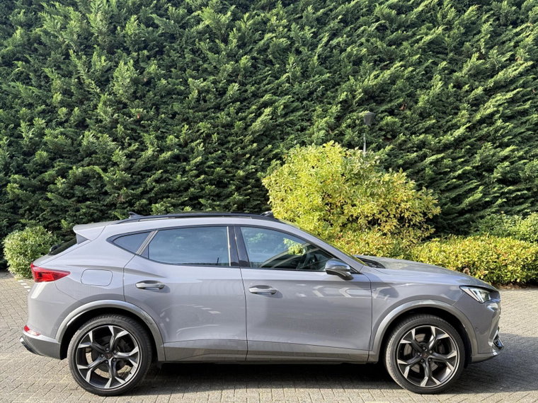 Vehicle Image 10