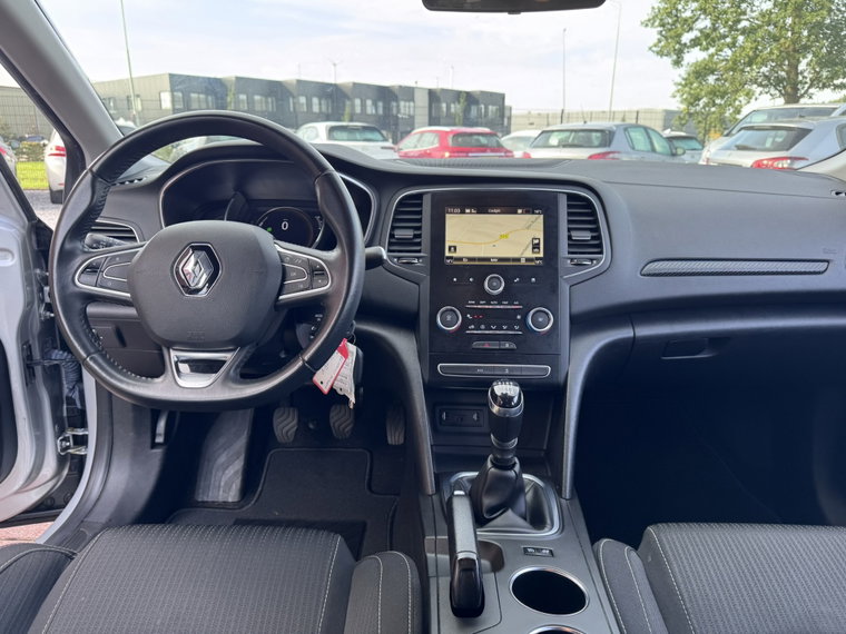Vehicle Image 25