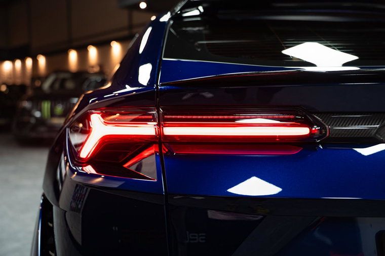 Vehicle Image 8