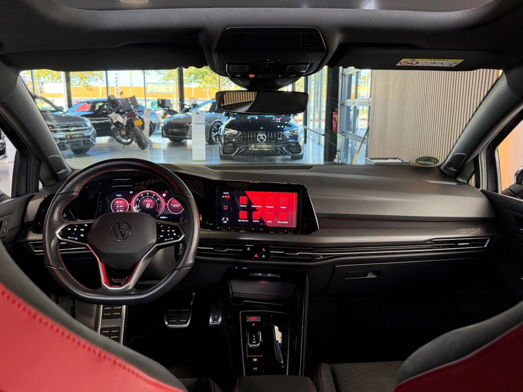 Vehicle Image 26