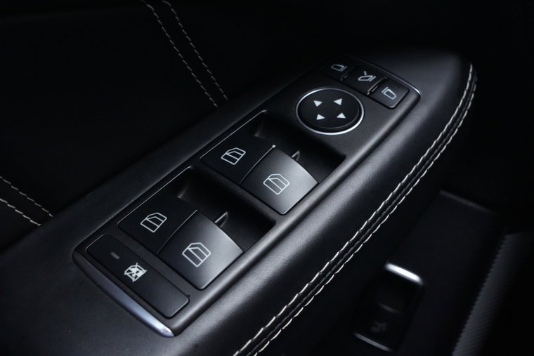 Vehicle Image 26