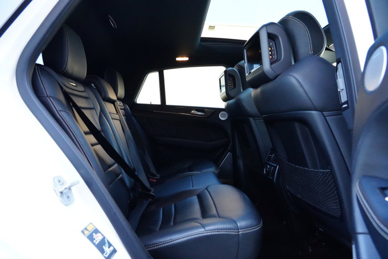 Vehicle Image 30