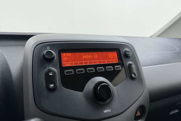Vehicle Image 19