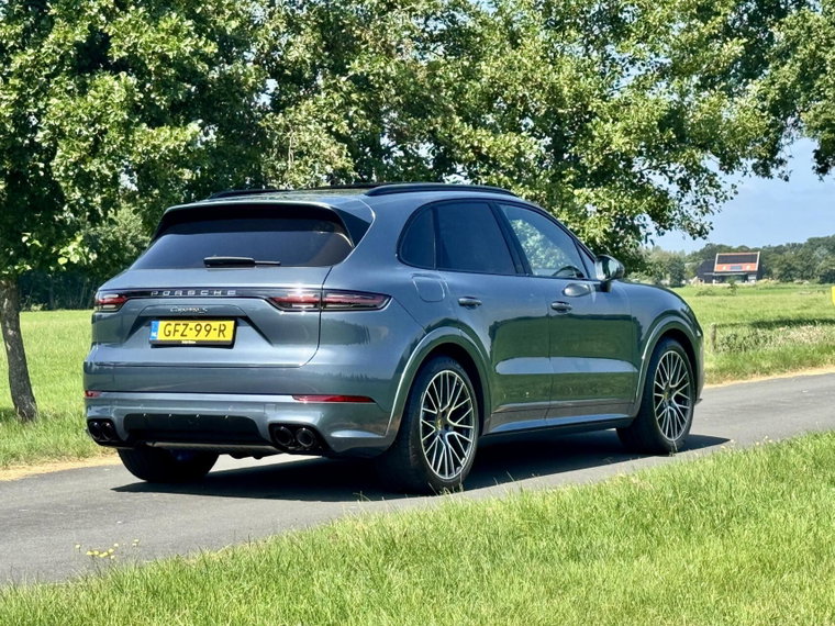 Vehicle Image 30