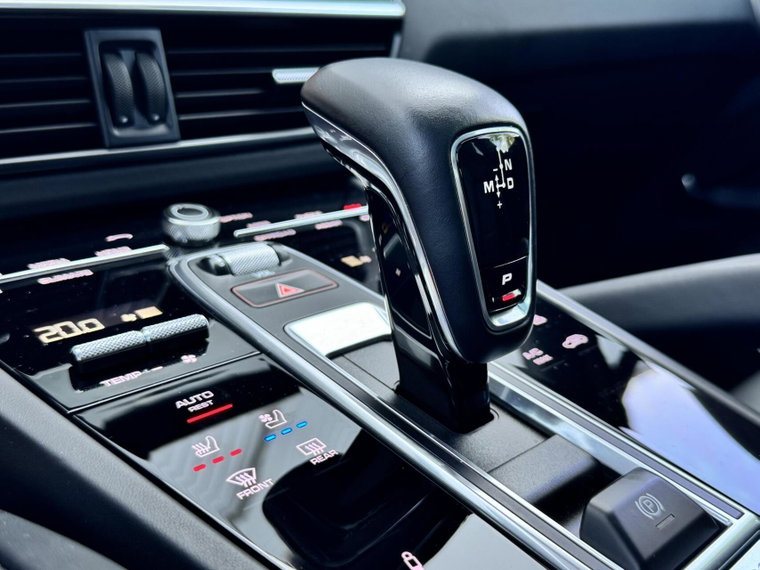 Vehicle Image 45
