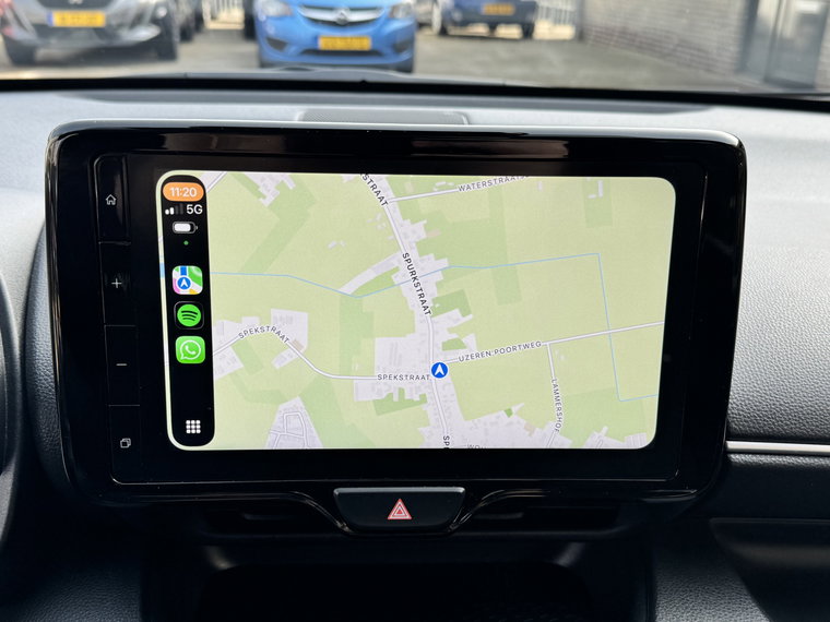 Vehicle Image 12