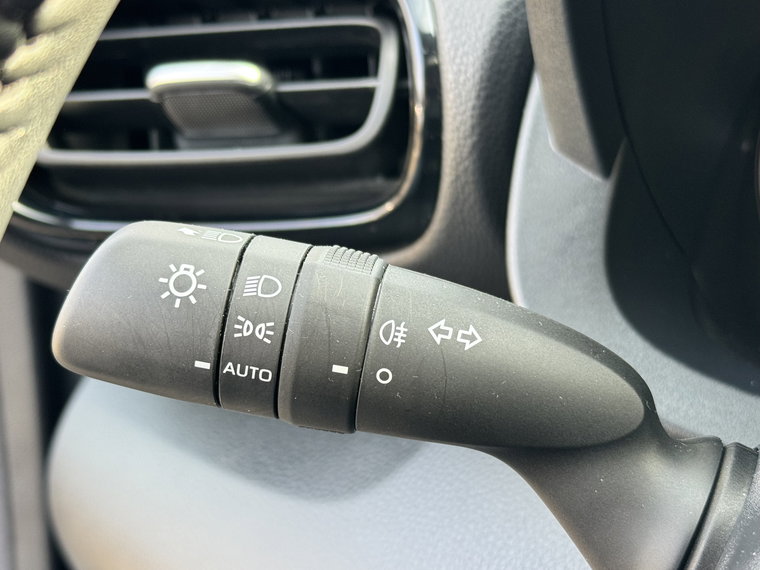 Vehicle Image 24