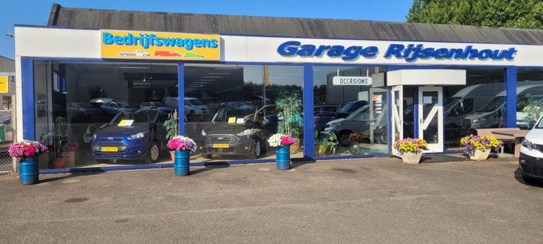 Vehicle Image 12