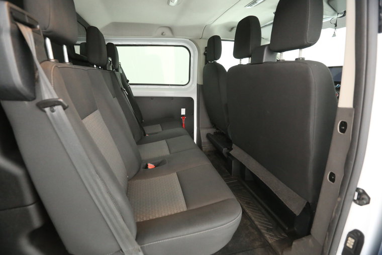 Vehicle Image 12