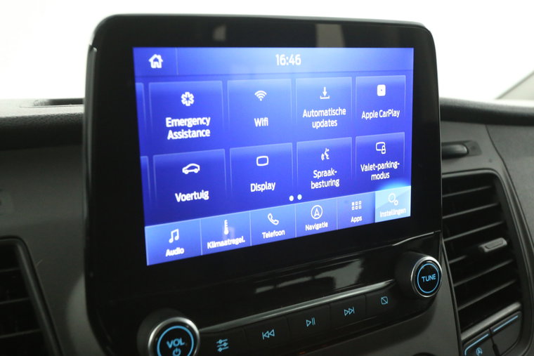 Vehicle Image 19