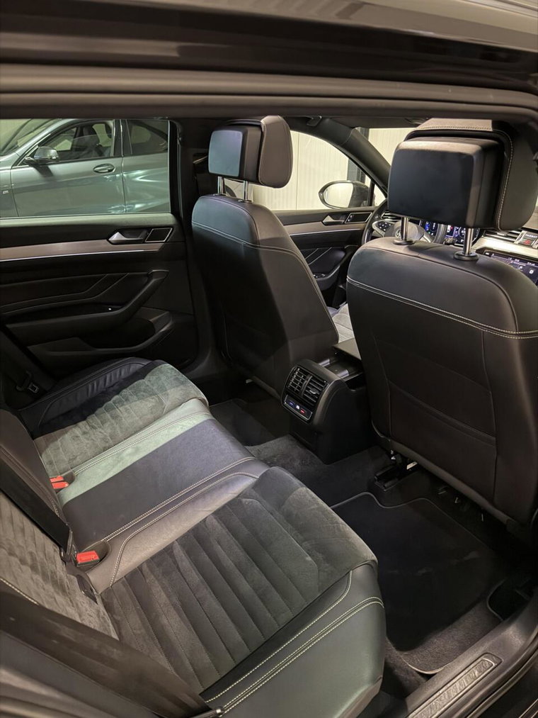 Vehicle Image 36