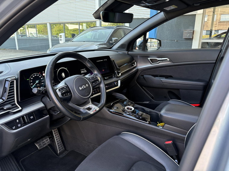 Vehicle Image 18